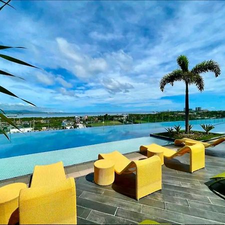 Mactan Newtown Condo With Pool Access ماكتان المظهر الخارجي الصورة