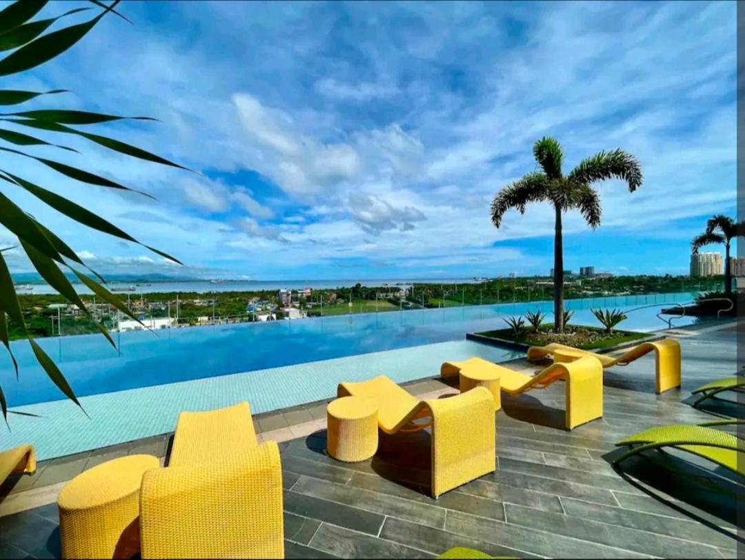 Mactan Newtown Condo With Pool Access ماكتان المظهر الخارجي الصورة